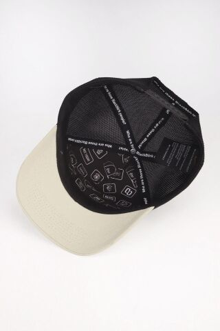 Kaplan Logolu Bej-Siyah Trucker Şapka
